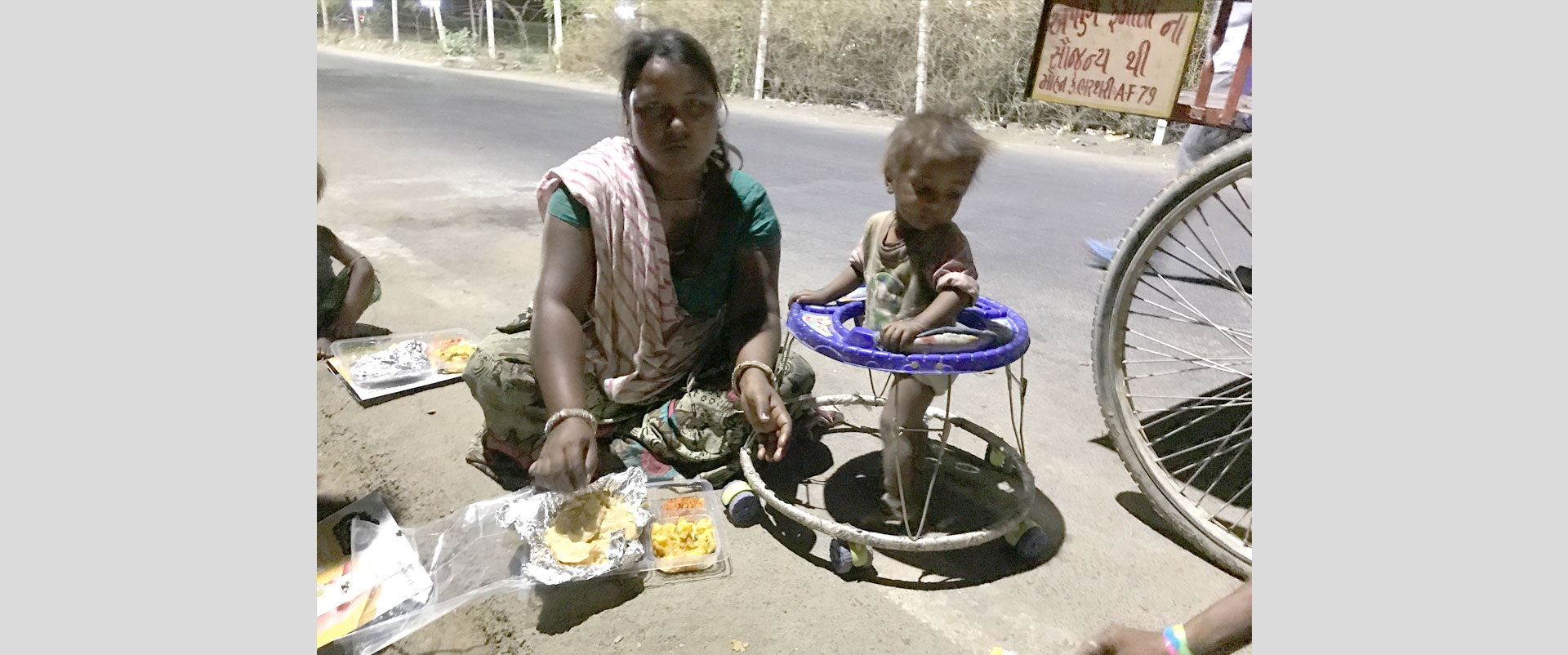 SuperApps Distributed Food Packets